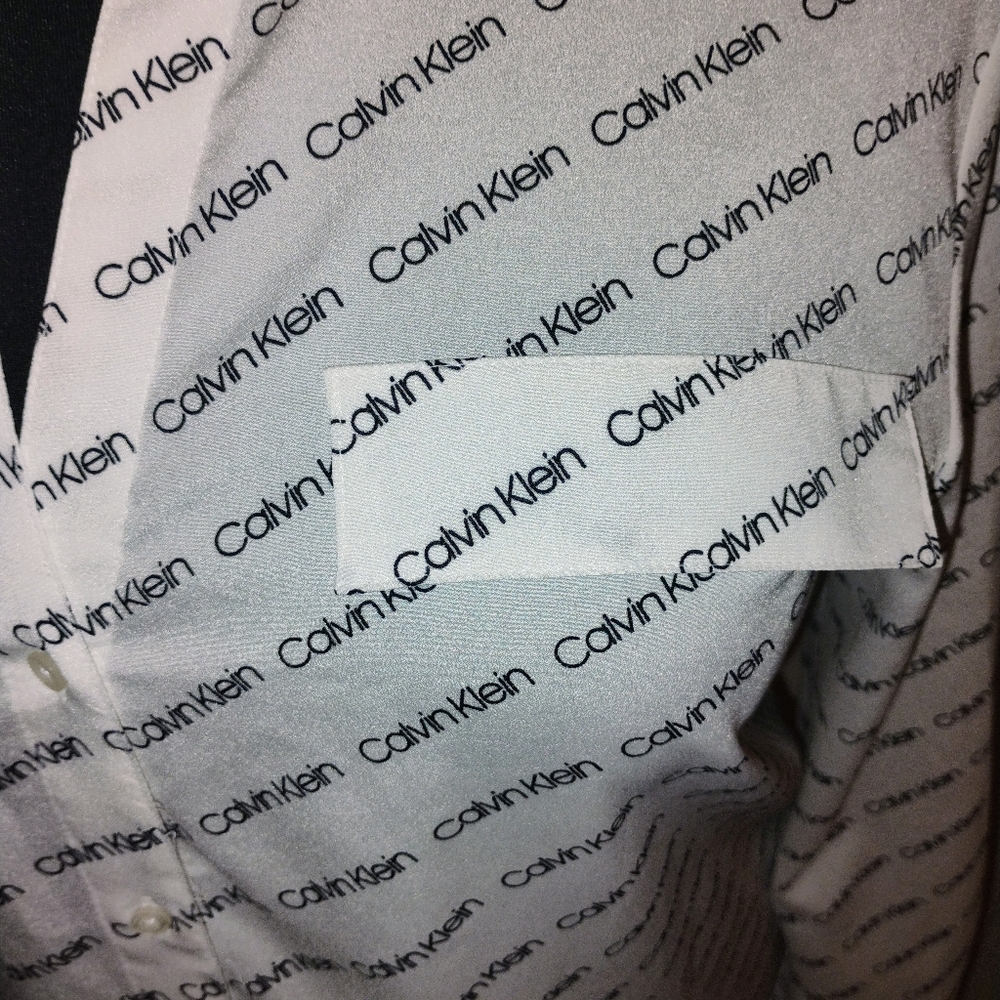Like-New Calvin Klein Logo Blouse - Picture 4 of 10